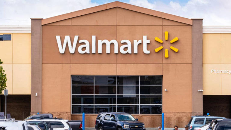 Walmart’s $64 grill comes 100% pre-assembled, and makes tailgating look ...