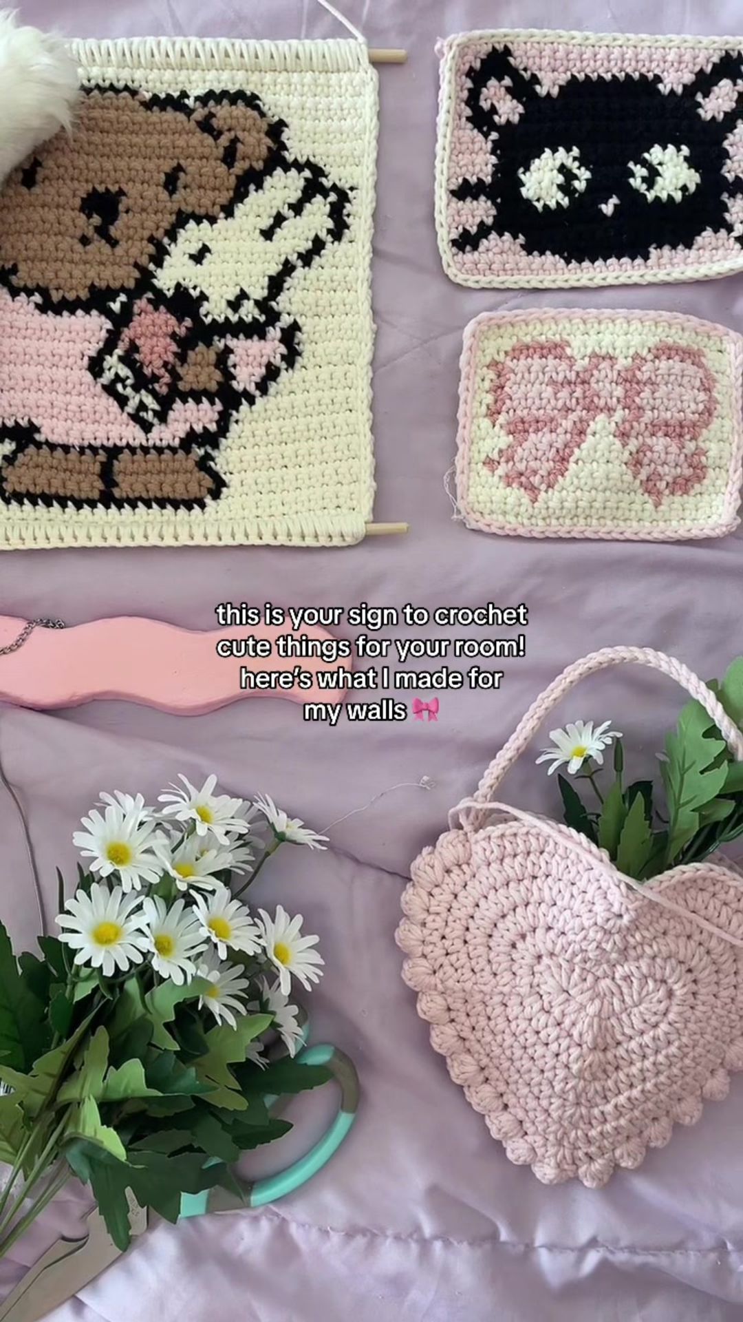 Crochet room decor: Pixel grid tapestries & more!