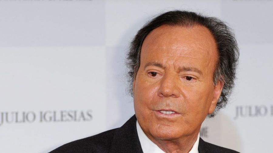 Julio Iglesias lleva a Yolanda Díaz ante la justicia por calumnias e ...