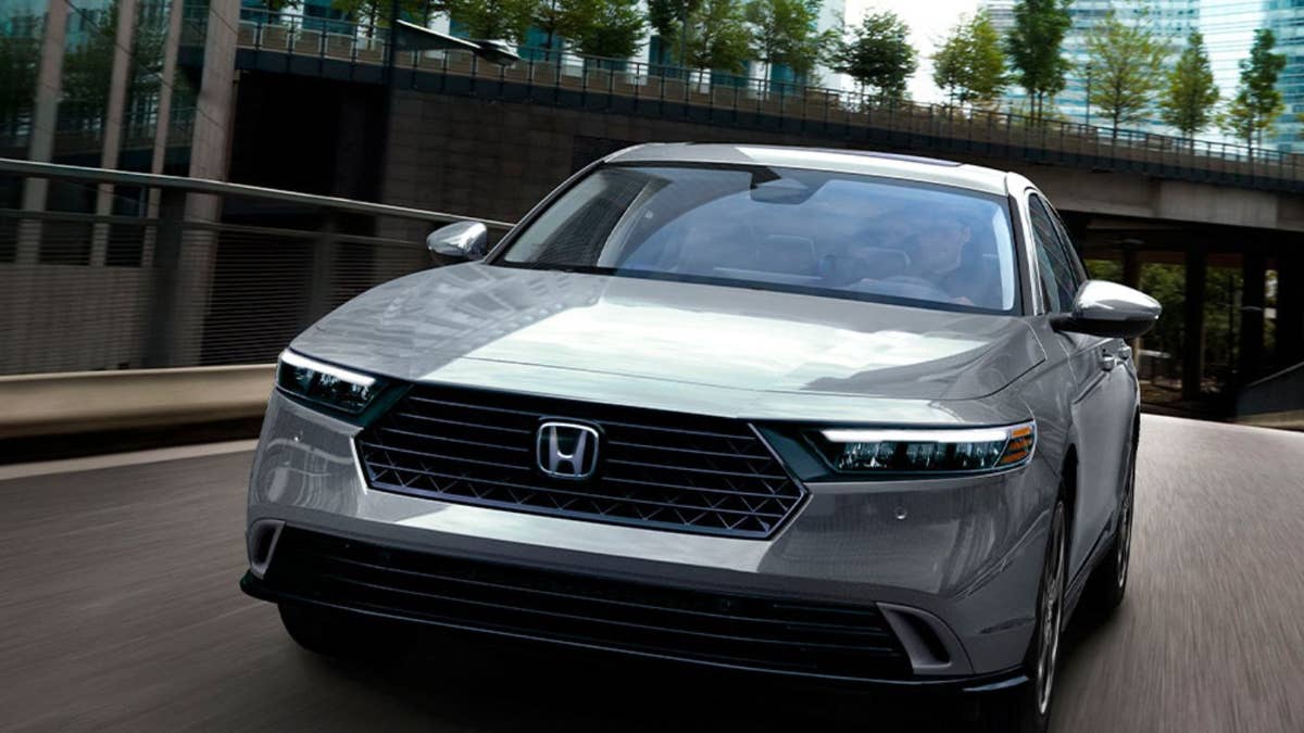 6 Ways The Honda Accord Beats The CR-V For Smart Buyers
