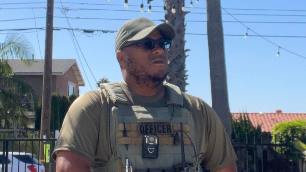 'Heroic' security guard killed protecting children in mosque shooting