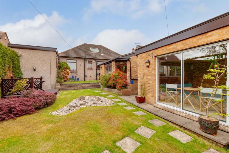 Delightful Edinburgh three-bedroom detached bungalow with indoor ...