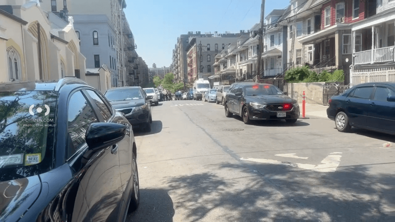 Man stabbed to death in Bronx street fight: sources