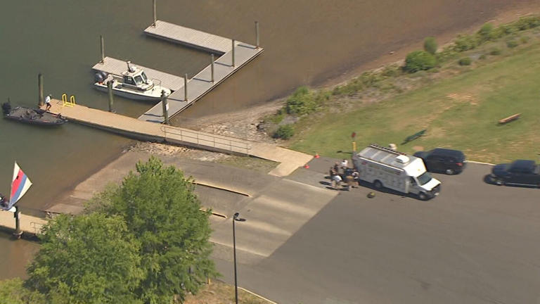 Body recovered several hours after man jumped off boat, never resurfaced