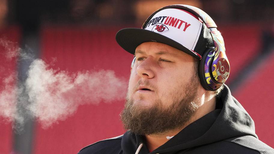 Chiefs' bitter rival turned the tables on Creed Humphrey's contract