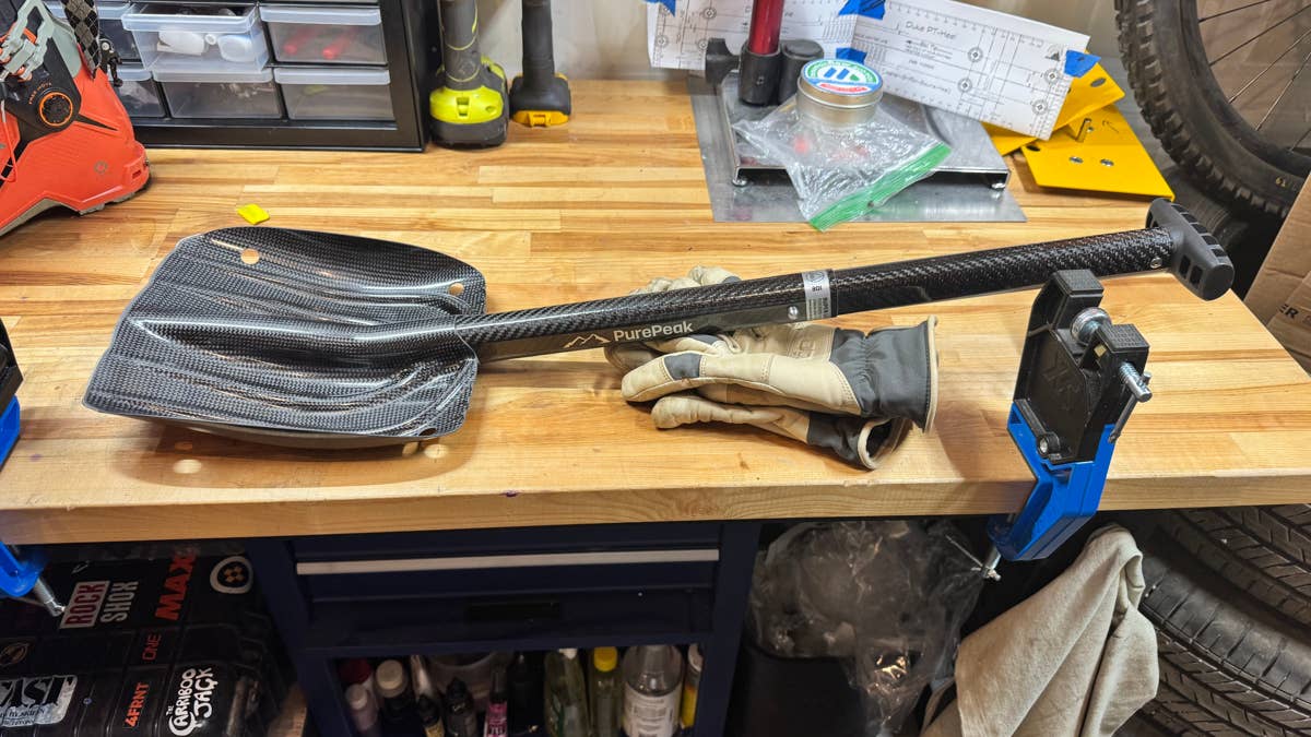 Ultralight avalanche shovel maker gets in hot water with pro athletes