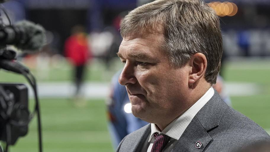 Georgia's 2027 recruiting class ranking vs these schools may stun ...