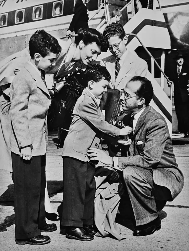 Jonas Salk: el científico que probó la vacuna en su familia y salvó a ...