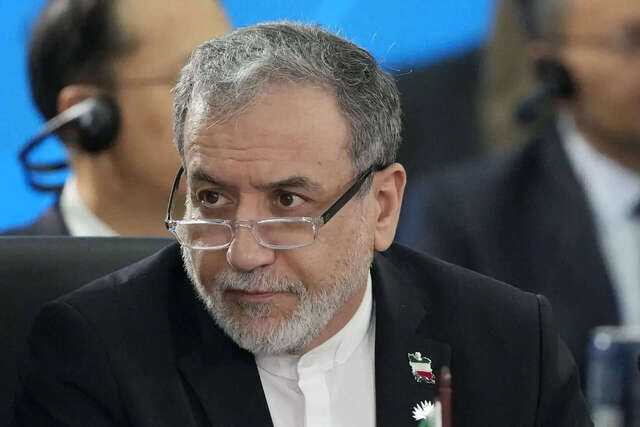 Iran issues warning amid ongoing peace negotiations with the US