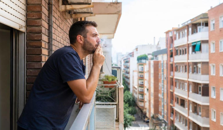 Confirmado por la Ley de Propiedad Horizontal: fumar en la terraza ...