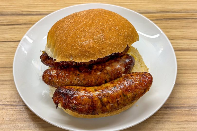 Sausage sandwiches will be even tastier if you add simple step when cooking