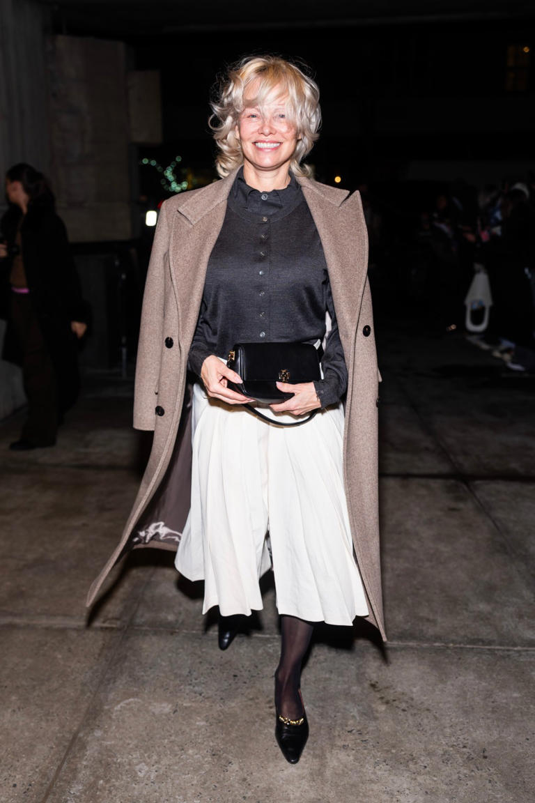 pamela-anderson-making-room-for-love-in-her-life-as-tom-cruise