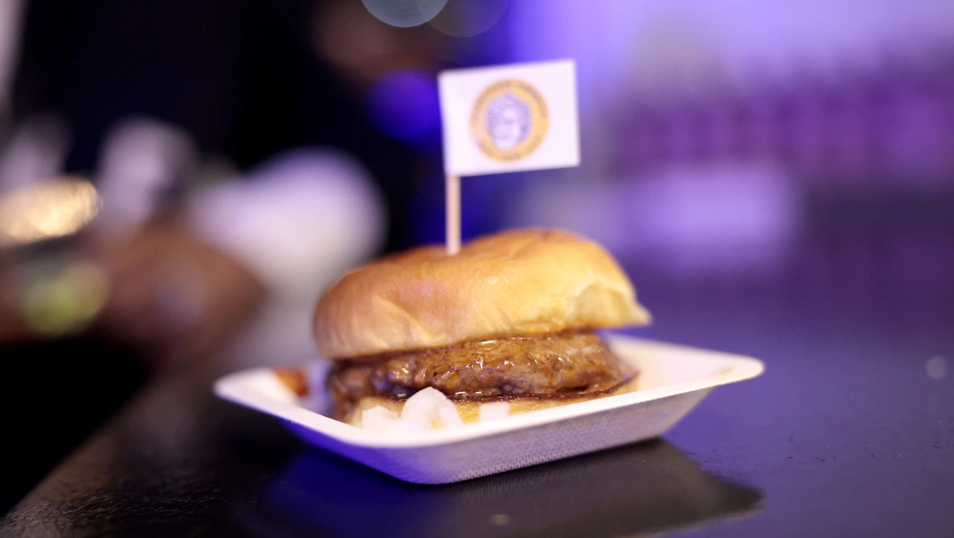 Butter-basting burgers paired with proven bacon cooking methods