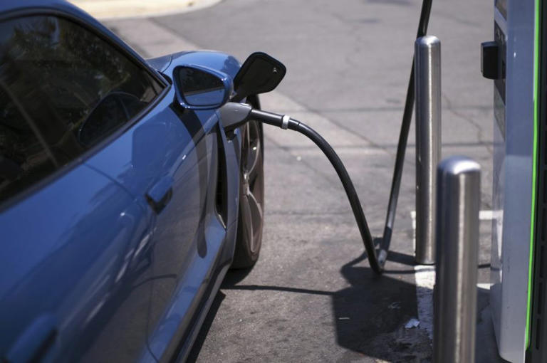 Highway bill includes $130 registration fee for EVs