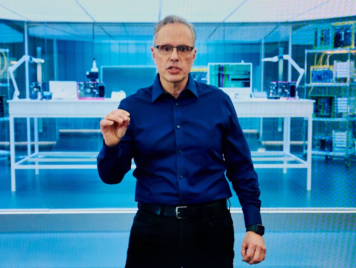 Apple's new hardware chief shakes up oversight of product design