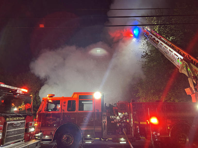 Crews put out house fire on South Street in Granby