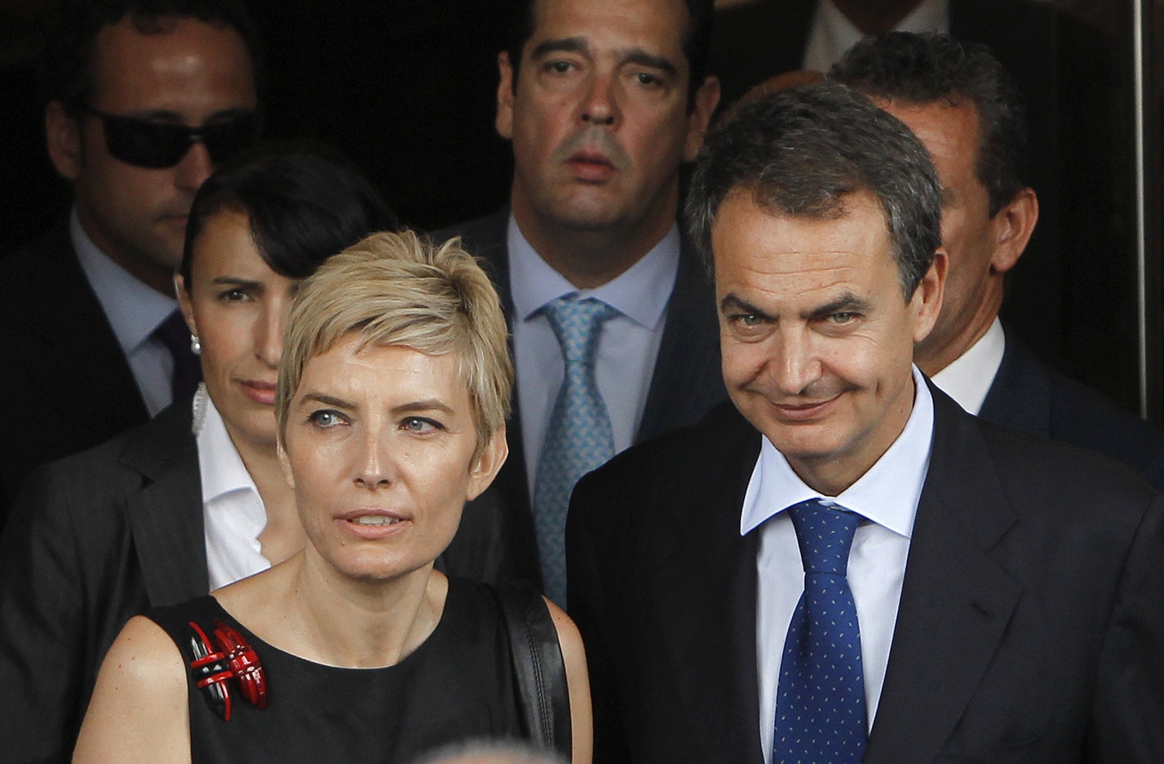 Hazte Oír pide la imputación de la mujer e hijas de Zapatero en el caso ...