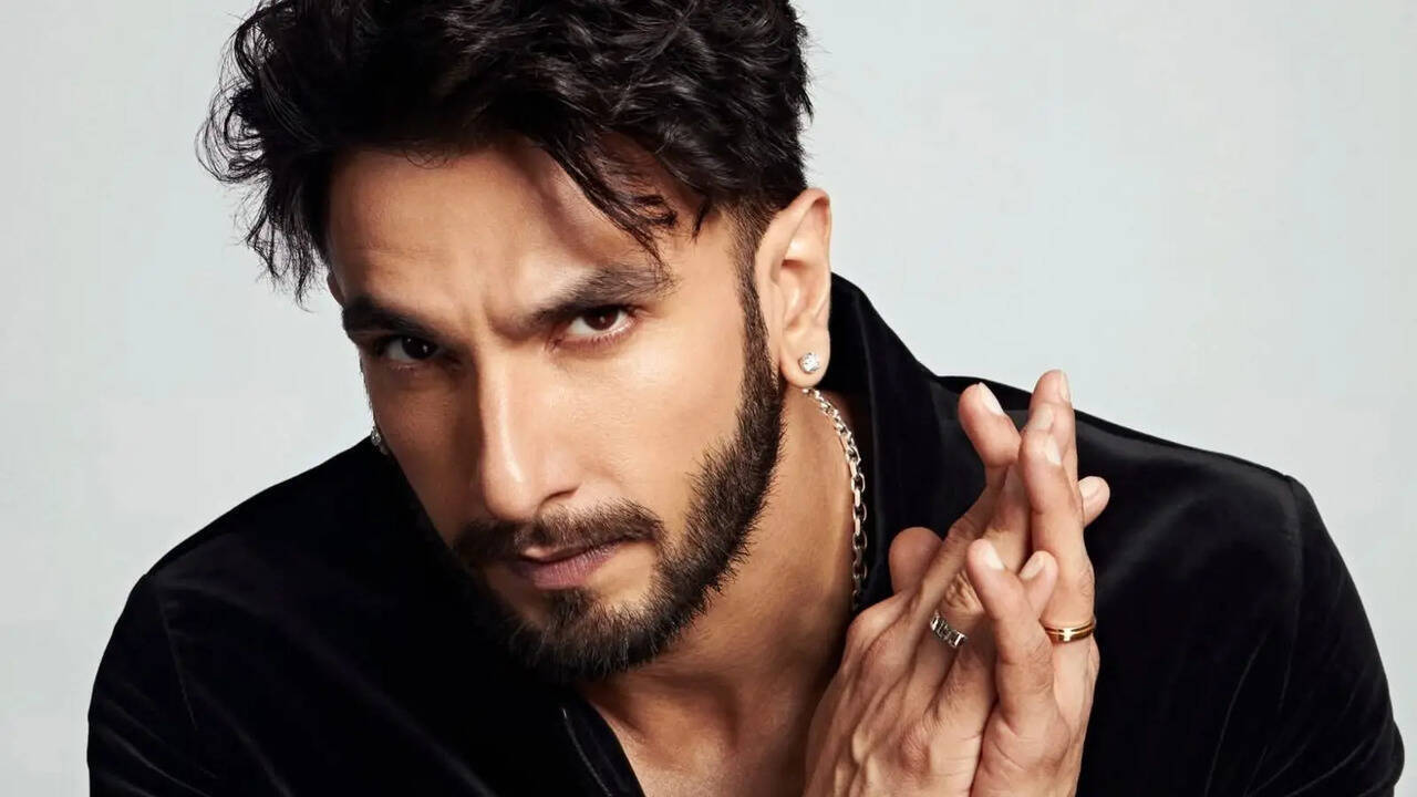 Ranveer Singh prohibited by FWICE amidst Farhan Akhtar's Don 3 ...