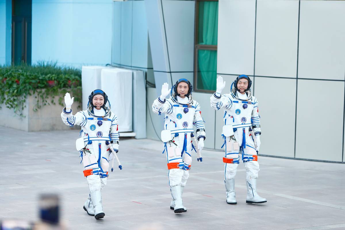 Li Jiaying é a primeira astronauta de Hong Kong a viajar para o espaço