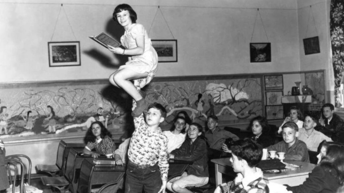 20 photos of what classrooms looked like in the 1950s