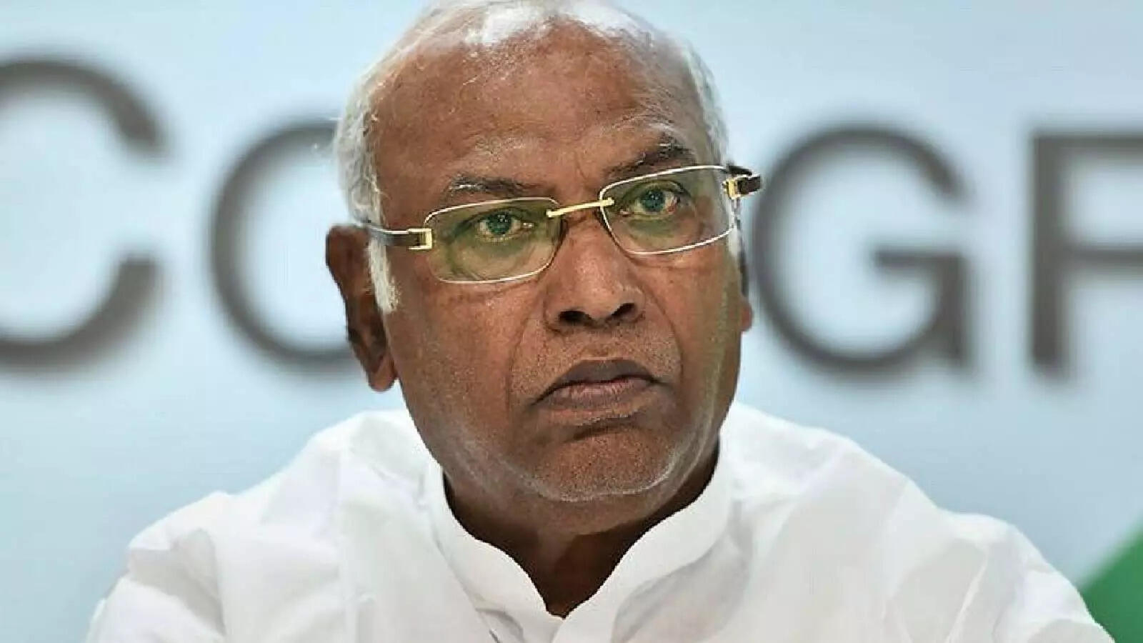 'Share traits of destruction': Mallikarjun Kharge on PM Modi and Donald ...