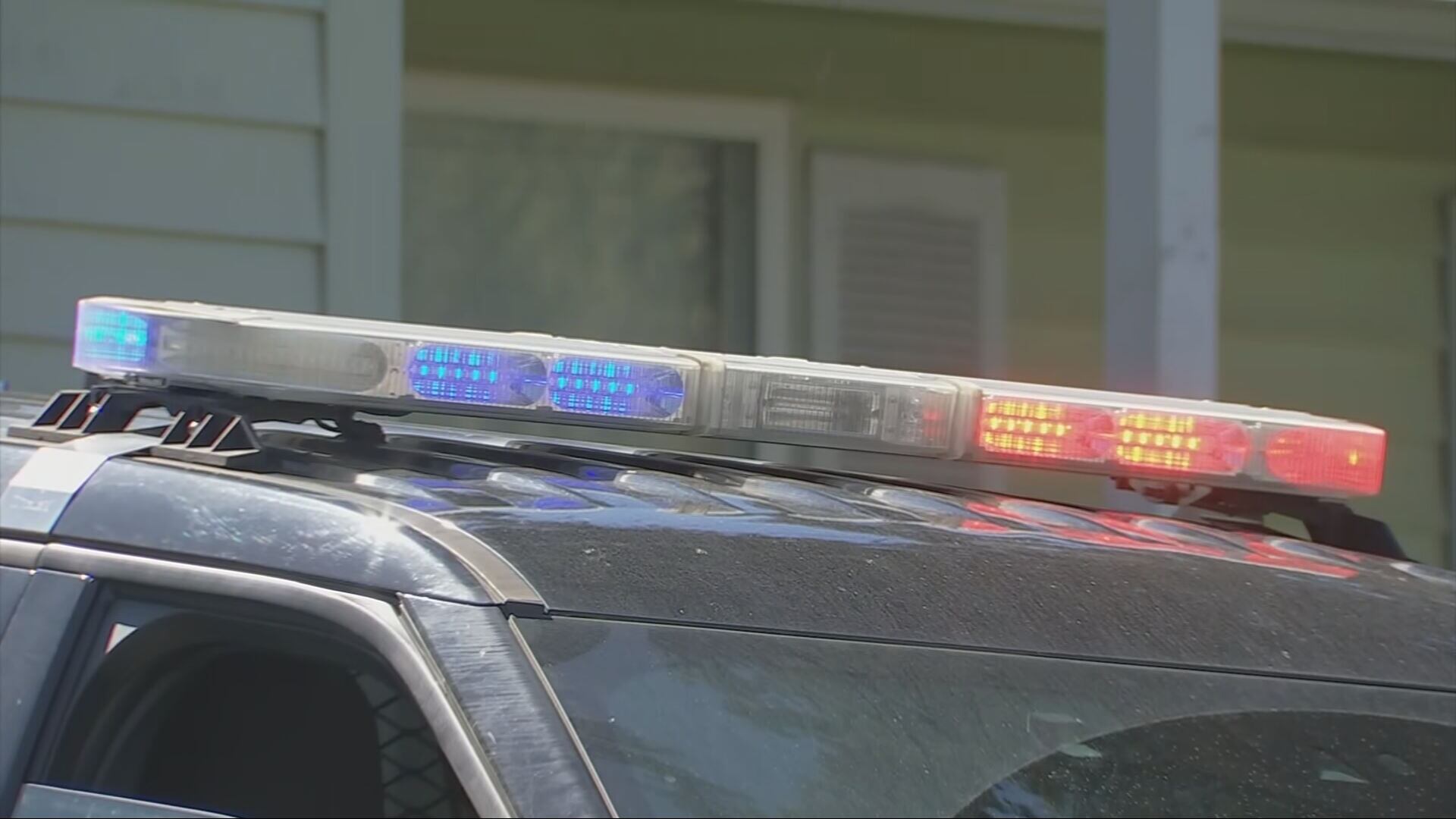 Man shot to death outside of Kent apartment complex
