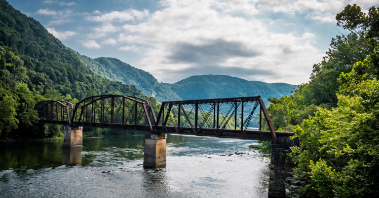 These 8 places will pay you up to $18,900 to move there: How to apply