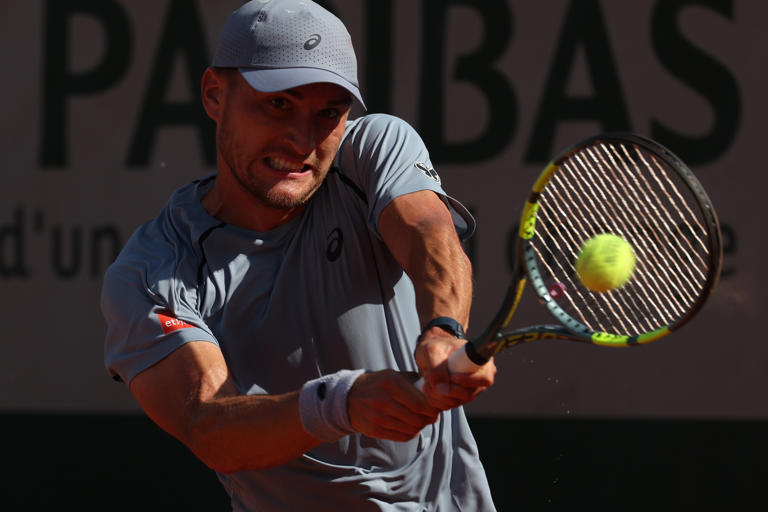 Roland-Garros - Raphaël Collignon rejoint le 2e tour à Paris où il ...