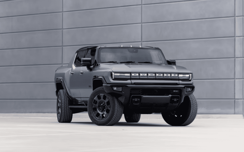 The new Hummer sidesteps like a crab