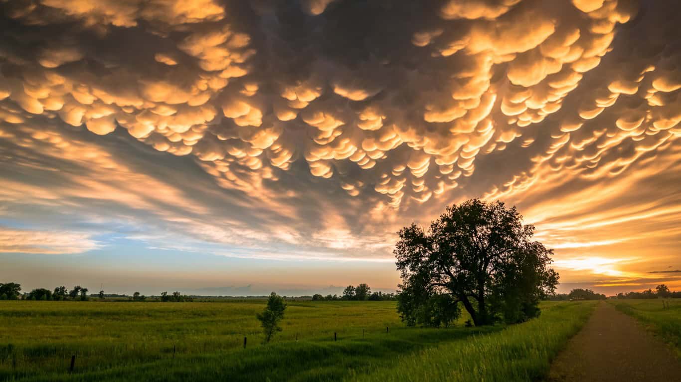 12 strange weather phenomena that look almost supernatural