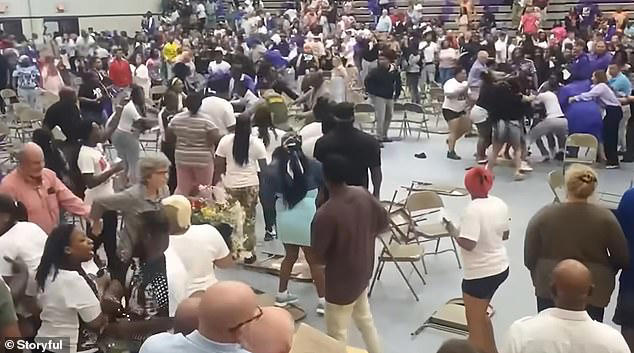 Wild fight erupts at Tennessee high school graduation as 11 people are ...