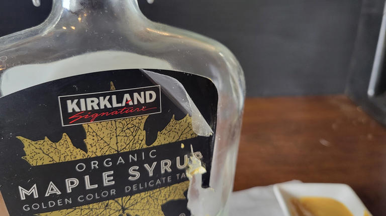 We put peanut butter on stubborn glass jar stickers so you don't have to