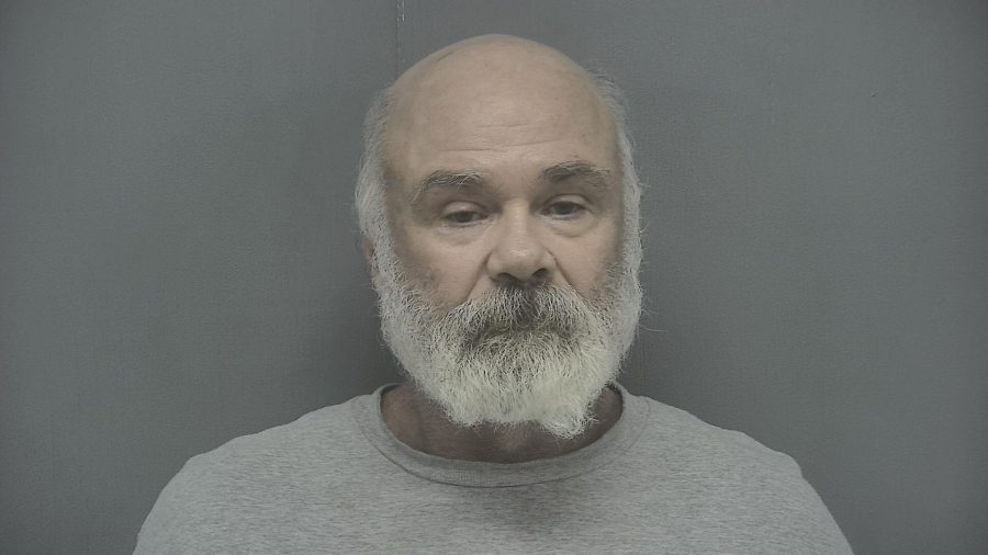 Terre Haute man accused of stabbing his mom