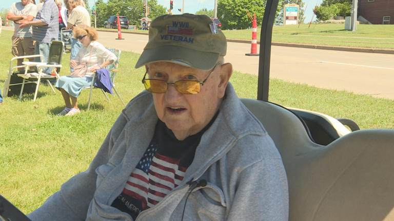 Portage honors 99-year-old World War II veteran during Memorial Day ...