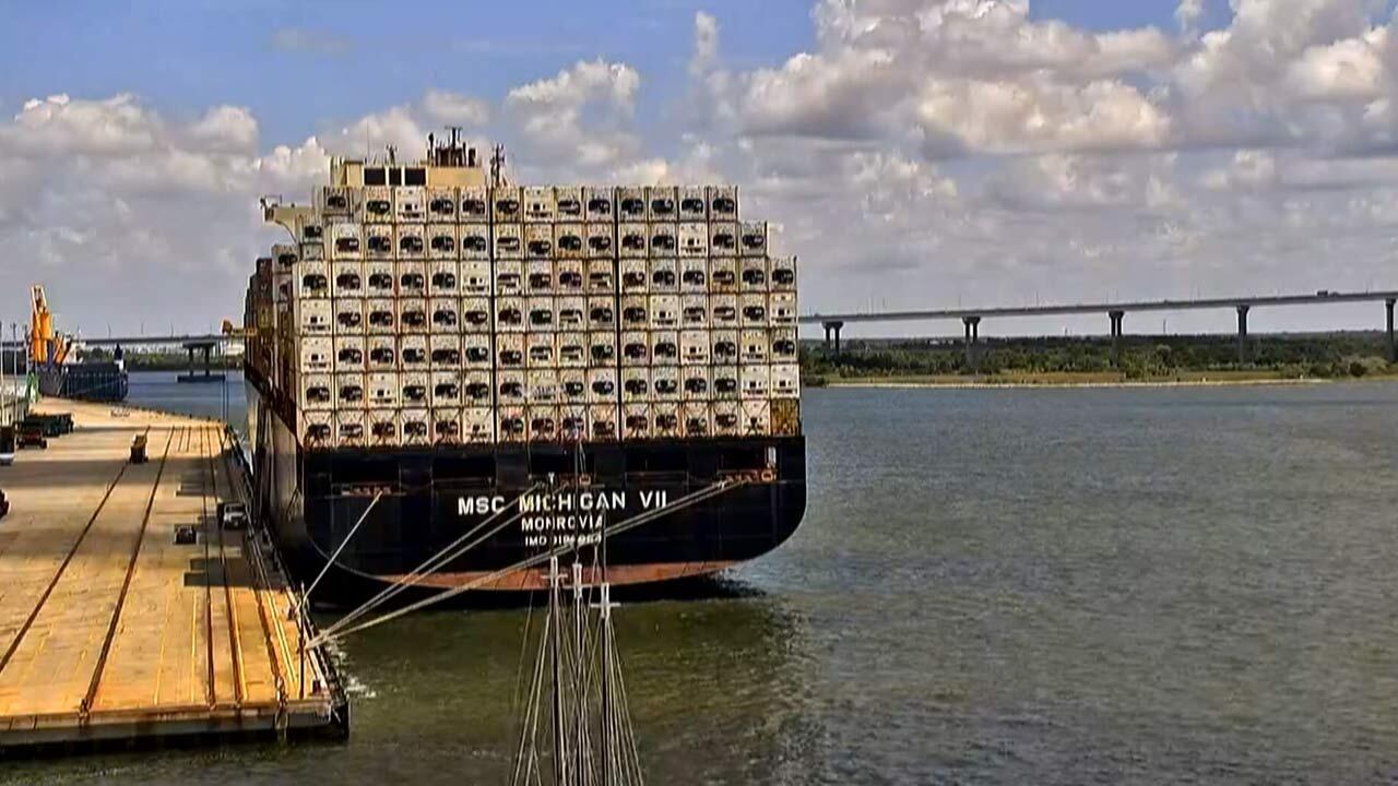 Shipping company settles lawsuit over container ship incident on Cooper ...