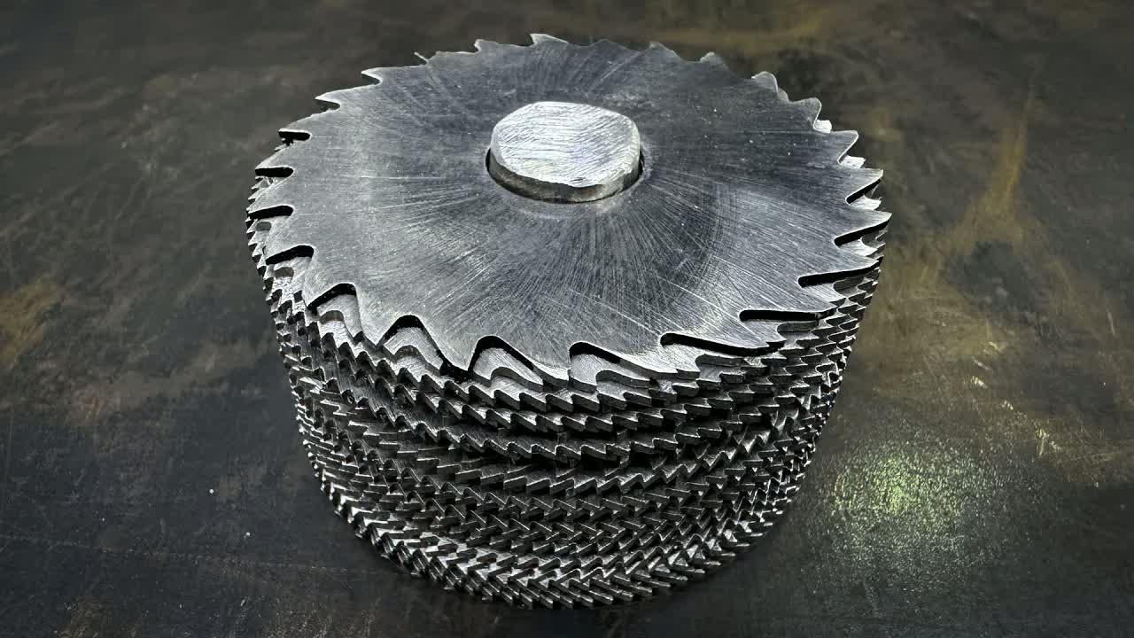 From wood to blade: Making a Damascus masterpiece