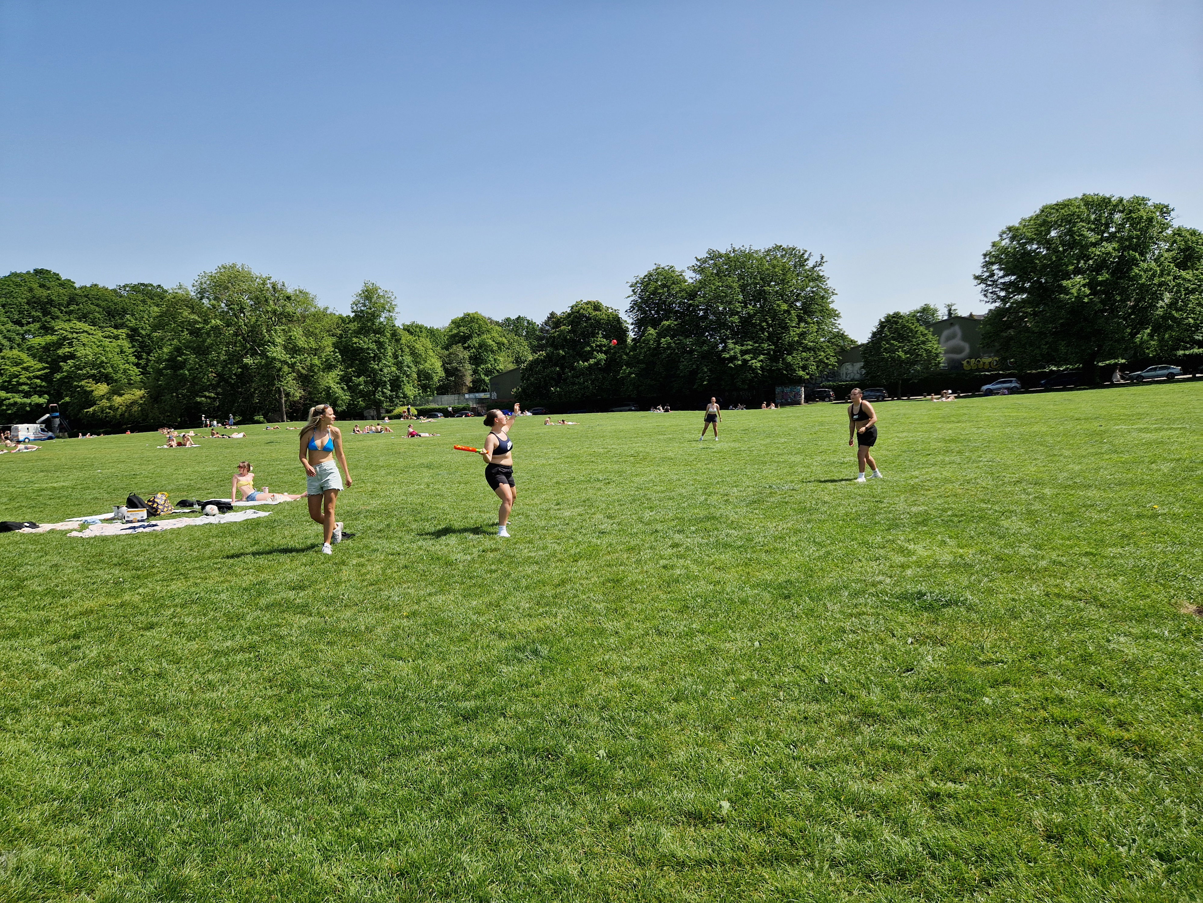 11 Pictures show Sheffield make the most of the sun as UK enjoys hottest day of the year