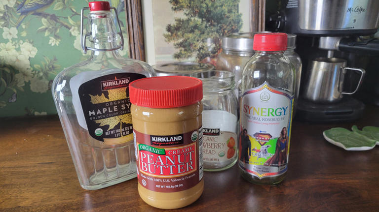 We put peanut butter on stubborn glass jar stickers so you don't have to