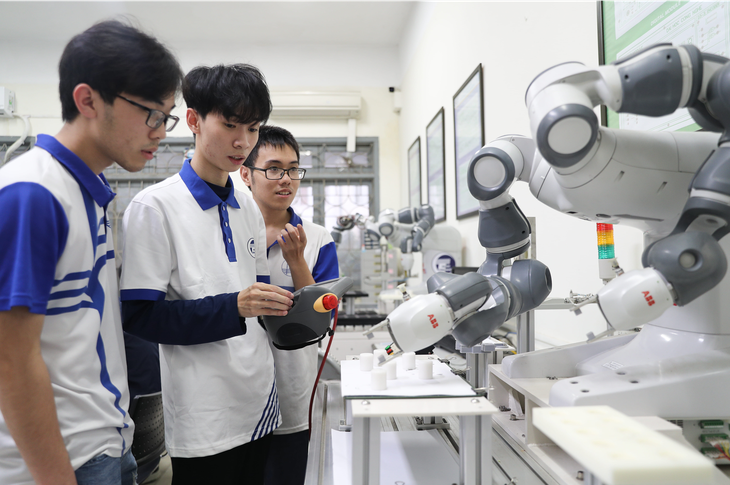 Đạo văn, giả mạo dữ liệu có thể bị cấm tham gia nhiệm vụ khoa học vô thời hạn