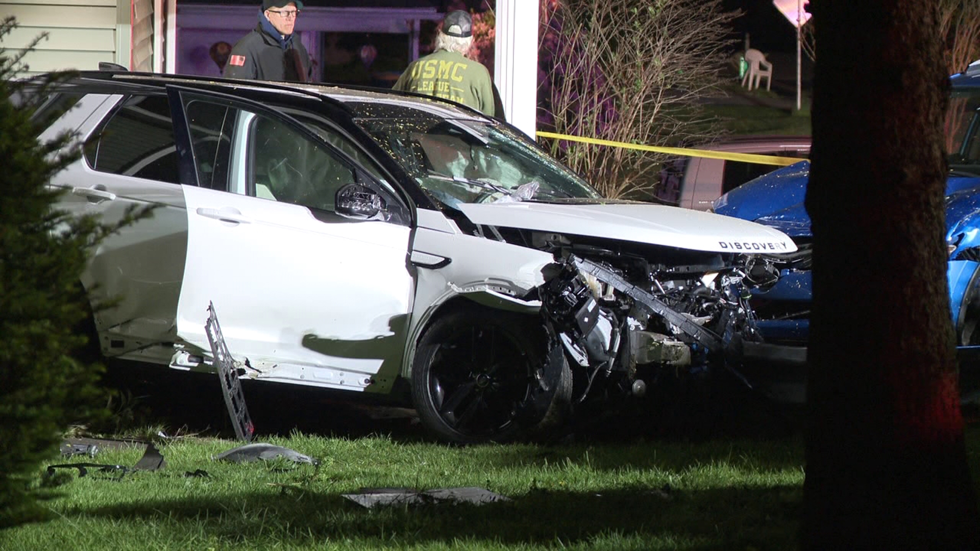 Car strikes Lackawanna County home in overnight crash