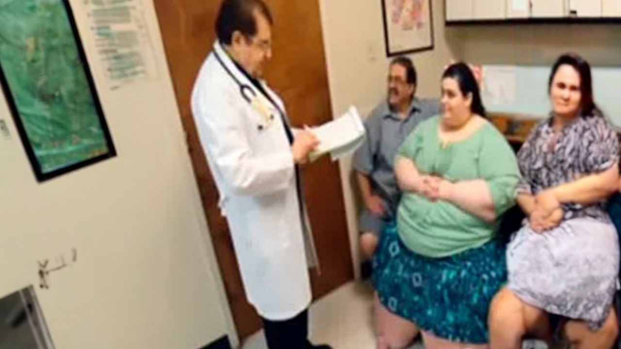 Doctor explains lymphedema and elephantiasis care