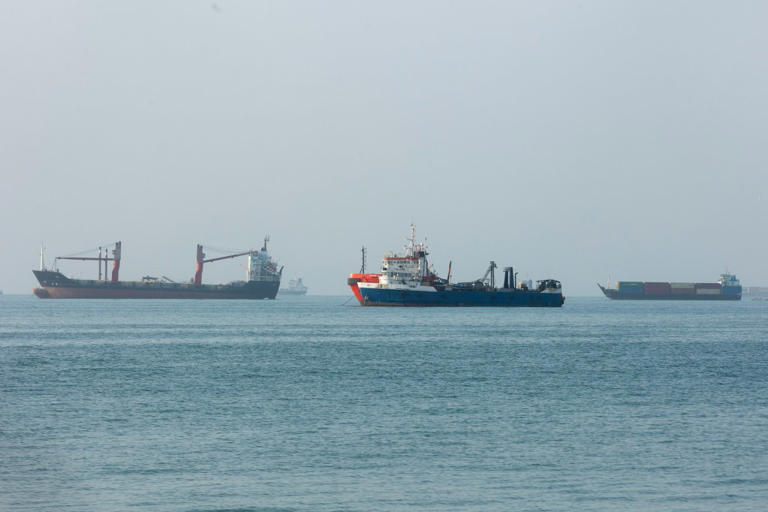US launches self-defense strikes on mine-laying boats in southern Iran ...