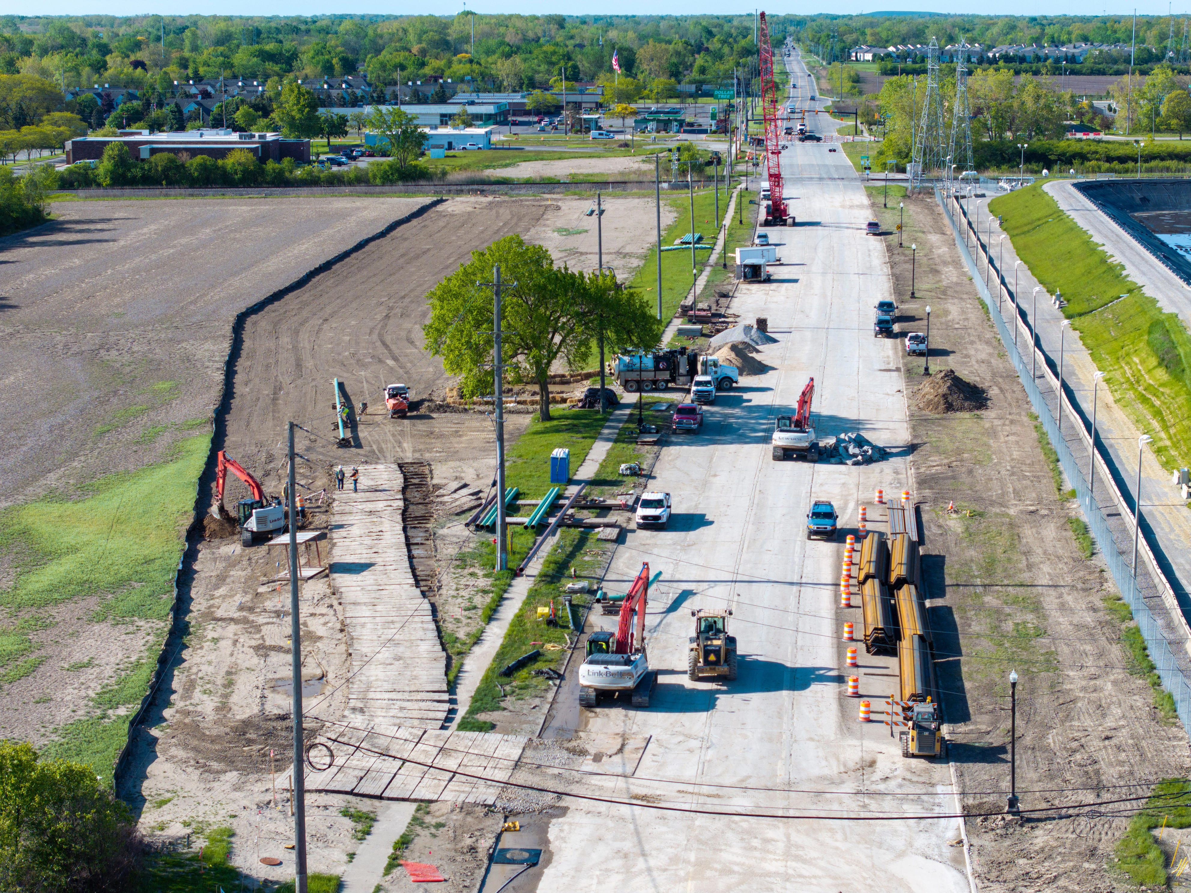 Construction underway on Allen Road rail crossing