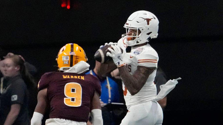 Transfer receiver DeAndre Moore Jr.'s keys to raising NFL draft stock