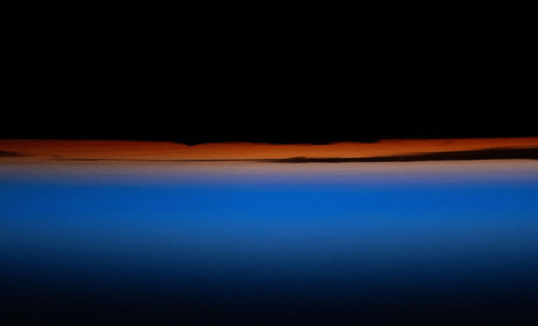 NASA astronaut captures jaw-dropping sunset photo from the ...