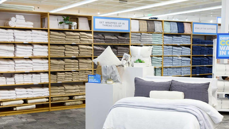 Bed Bath & Beyond makes a comeback, opening up 98 stores