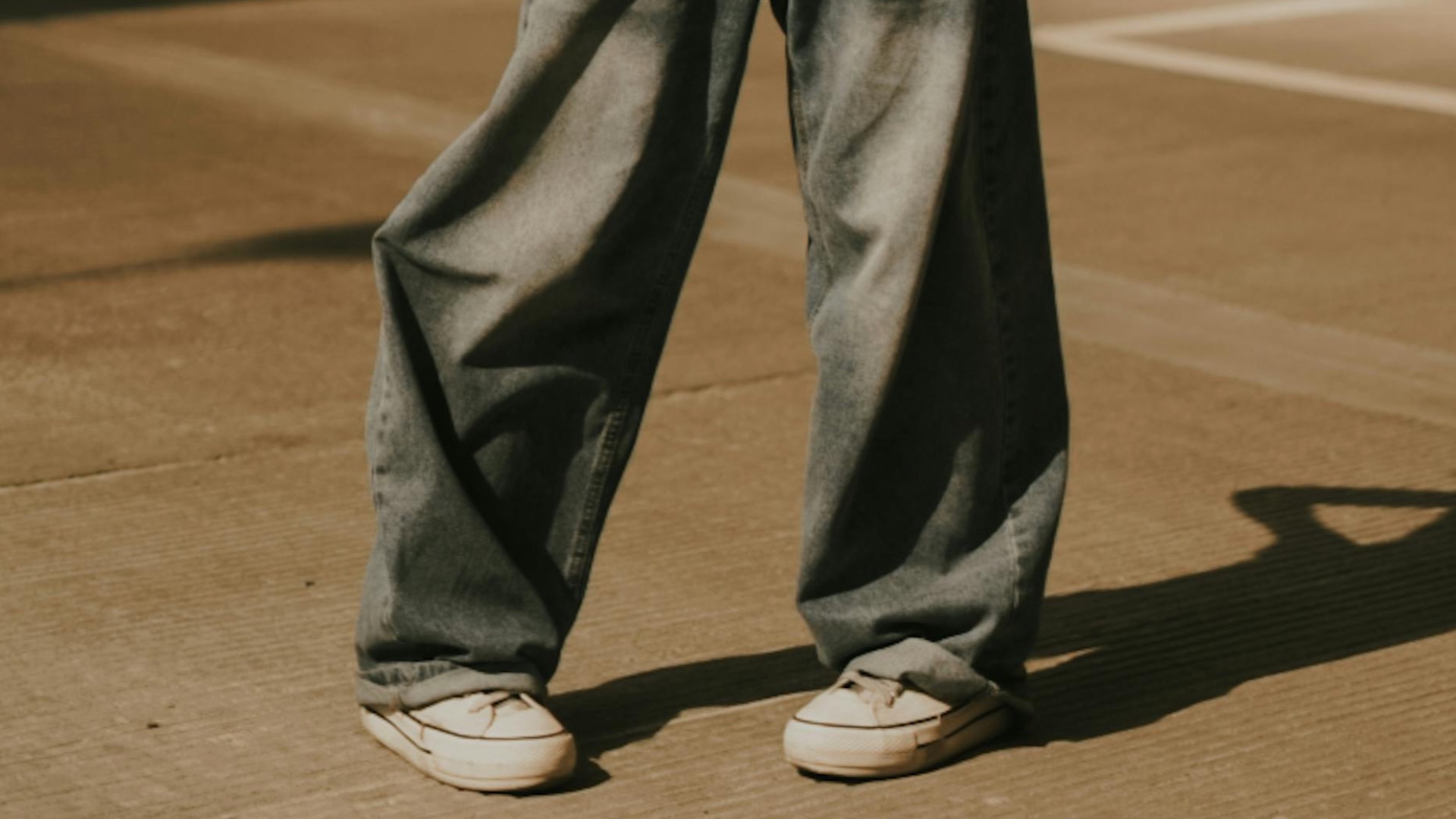 10 things you should never wear when it's raining & 10 better styles to ...