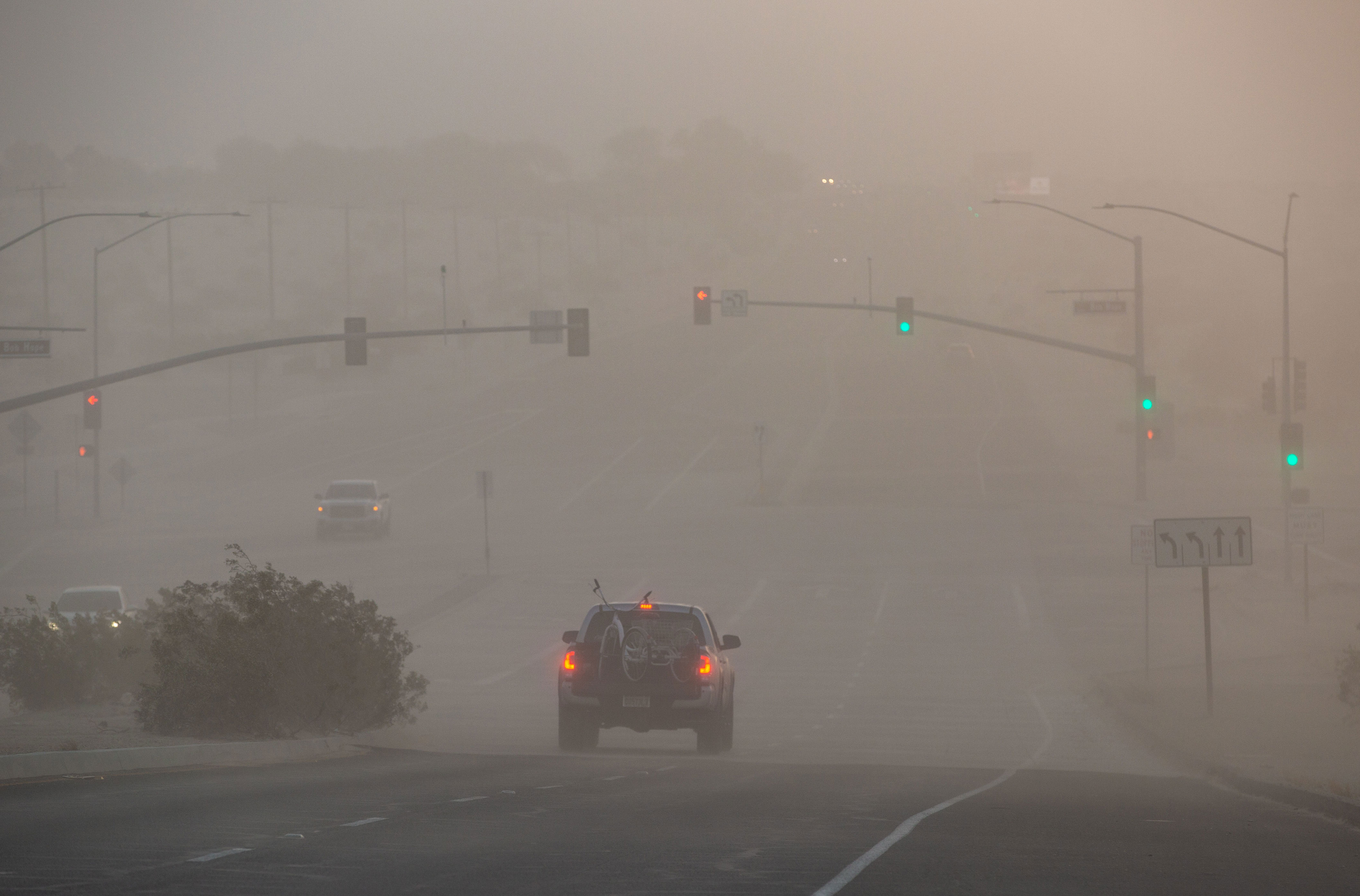 Warning issued as thousands in California told stay inside for 32 hours
