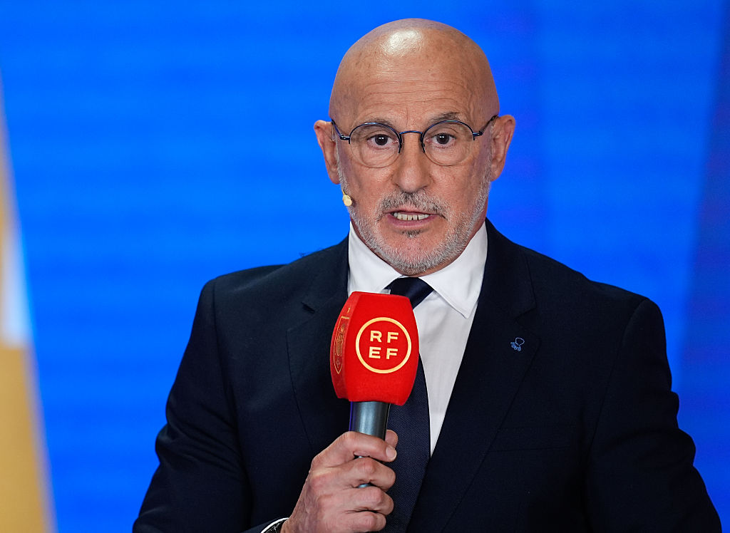 World Cup 2026: HLV Tây Ban Nha nói gì khi loại sạch cầu thủ Real Madrid?