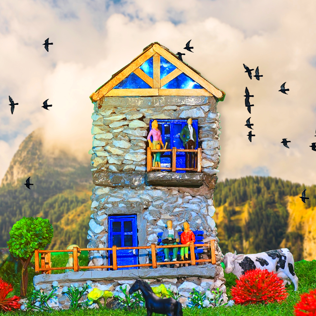 Step-by-step guide to building a miniature house 🏠